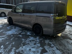 TOYOTA VOXY X 2020