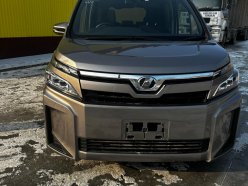 TOYOTA VOXY X 2020