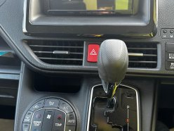 TOYOTA VOXY X 2020