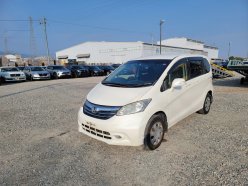 HONDA FREED 4WD G JUST ION 7 PERSON 2012