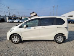 HONDA FREED 4WD G JUST ION 7 PERSON 2012