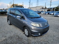 HONDA FREED SPIKE G JUST ION 2011