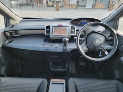 HONDA FREED SPIKE G JUST ION 2011