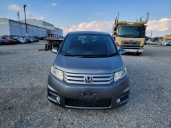 HONDA FREED SPIKE G JUST ION 2011