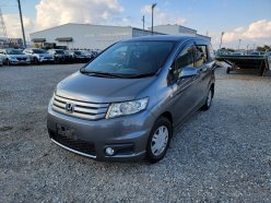 HONDA FREED SPIKE G JUST ION 2011