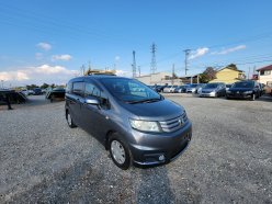 HONDA FREED SPIKE G JUST ION 2011