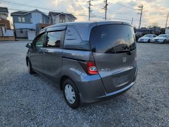 HONDA FREED SPIKE G JUST ION 2011