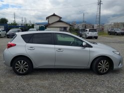 TOYOTA AURIS 150X 2012