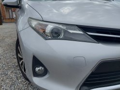 TOYOTA AURIS 150X 2012