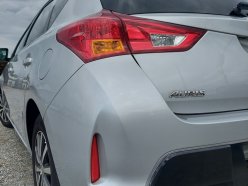 TOYOTA AURIS 150X 2012