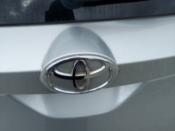 TOYOTA AURIS 150X 2012