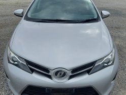 TOYOTA AURIS 150X 2012