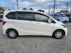 HONDA FREED G JUST ION 2010
