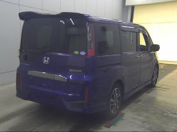 HONDA STEPWGN SPADA COOL SPIRIT 7-SEATERS 2016