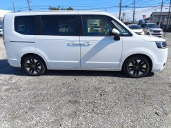 HONDA STEPWGN AIR 8 МЕСТ 2022
