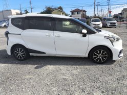 TOYOTA SIENTA G 2016
