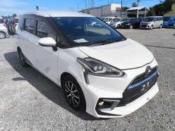 TOYOTA SIENTA G 2016