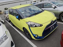 TOYOTA SIENTA X 2015
