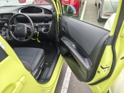 TOYOTA SIENTA X 2015