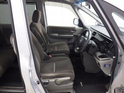 HONDA STEPWGN G 8 МЕСТ 2015