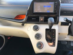 TOYOTA SIENTA X 4WD 2015