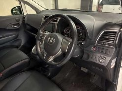TOYOTA RACTIS S 2012