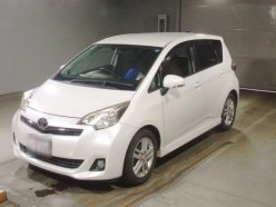 TOYOTA RACTIS S 2012