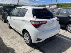TOYOTA VITZ F 2019