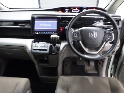 HONDA STEPWGN G 8-SEATERS 2016