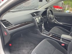 TOYOTA PREMIO 1.8 X 4WD 2019