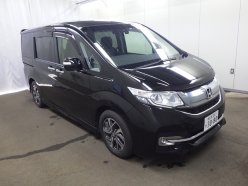 HONDA STEPWGN SPADA 7-SEATERS 2015