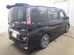 HONDA STEPWGN SPADA 7-SEATERS 2015