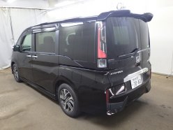 HONDA STEPWGN SPADA 7-SEATERS 2015
