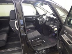 HONDA STEPWGN SPADA 7-SEATERS 2015