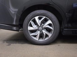 HONDA STEPWGN SPADA 7-SEATERS 2015