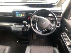 HONDA STEPWGN SPADA COOL SPIRIT 8-SEATERS 2015