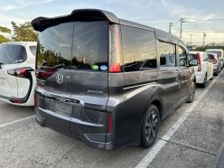 HONDA STEPWGN SPADA HONDA SENSING 7-SEATERS 2015