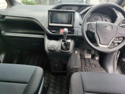 TOYOTA VOXY X 2018