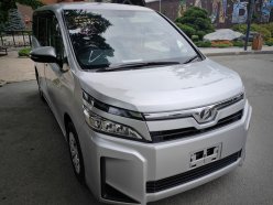 TOYOTA VOXY X 2018