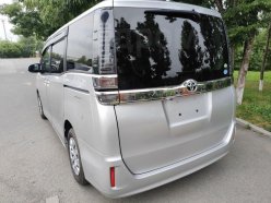 TOYOTA VOXY X 2018