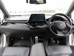 TOYOTA C-HR G LED EDITION 2017