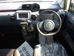 TOYOTA SPADE G 2013