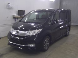 HONDA STEPWGN SPADA 7-SEATERS 2015