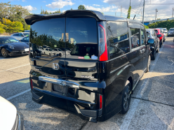 HONDA STEPWGN SPADA 7-SEATERS 2015