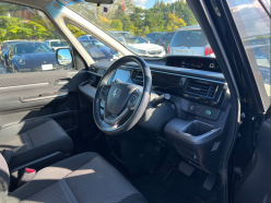 HONDA STEPWGN SPADA 7-SEATERS 2015