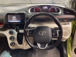 TOYOTA SIENTA X 2016