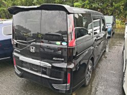 HONDA STEPWGN Spada Advanced Package Alpha 8 seater 2015