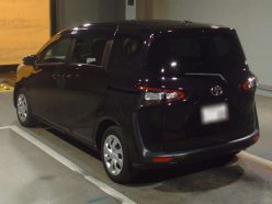 TOYOTA SIENTA G 2017