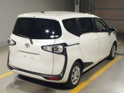 TOYOTA SIENTA G 2016