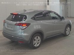 HONDA VEZEL HYBRID X 2014